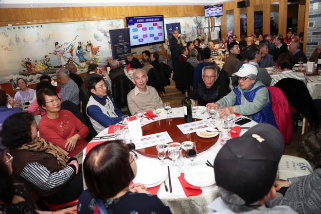 游产品推介会成功举行 2024年营业额创成立39年来最佳j9九游会俱乐部登录入口环亚旅游客户联欢会暨2025旅(图1)